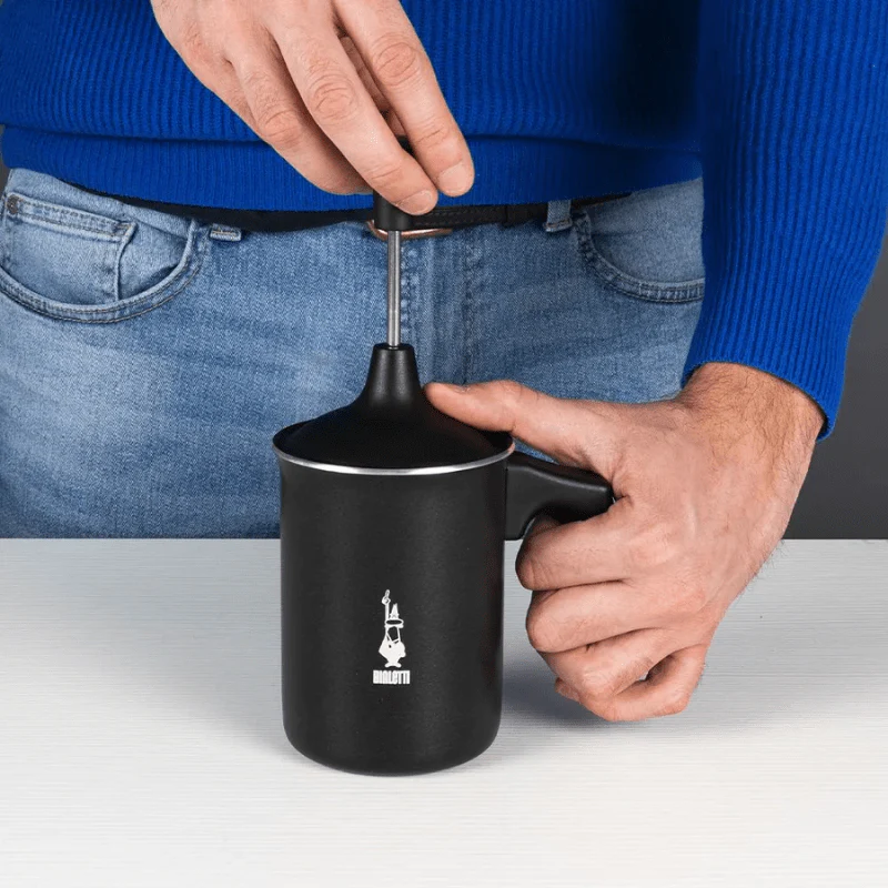 Bialetti Tuttocrema Aluminium 330ml Black (6 Cup) - Image 5